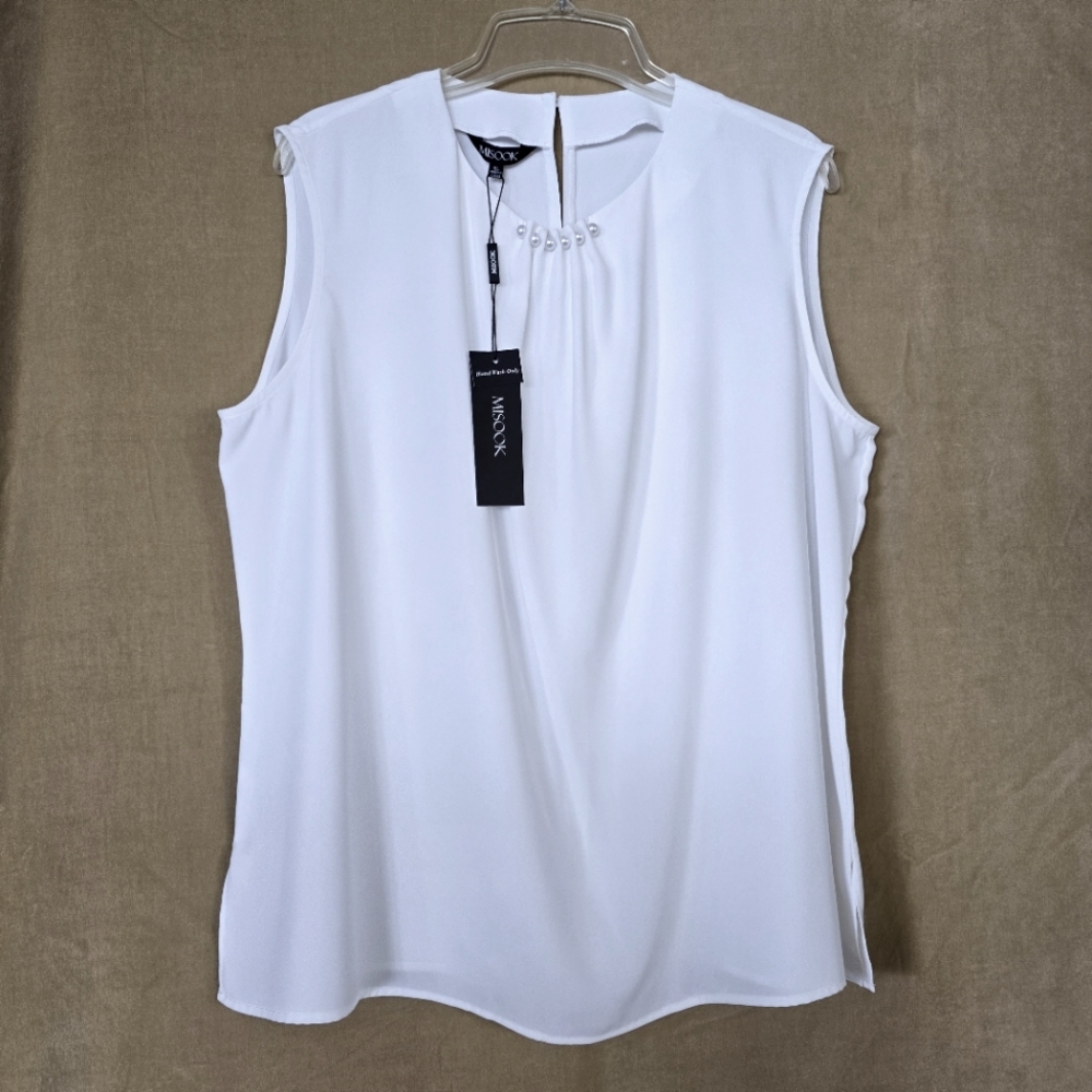 NWT Misook XL White Ivory Pearl Trimmed Sleeveless Top Tank Shell